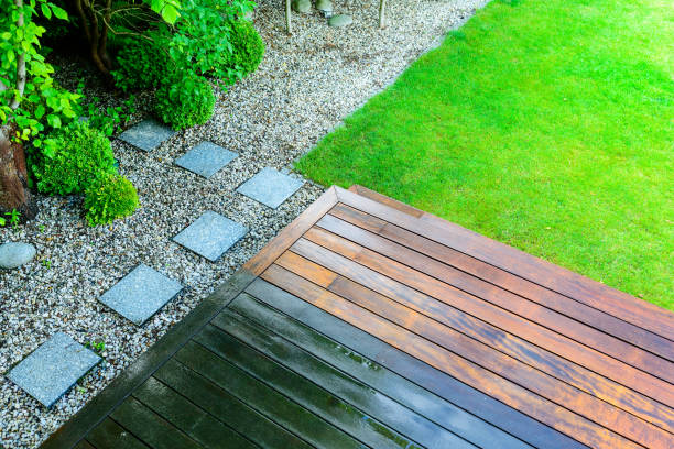 Best Sidewalk and Walkway Cleaning  in Chipley, FL